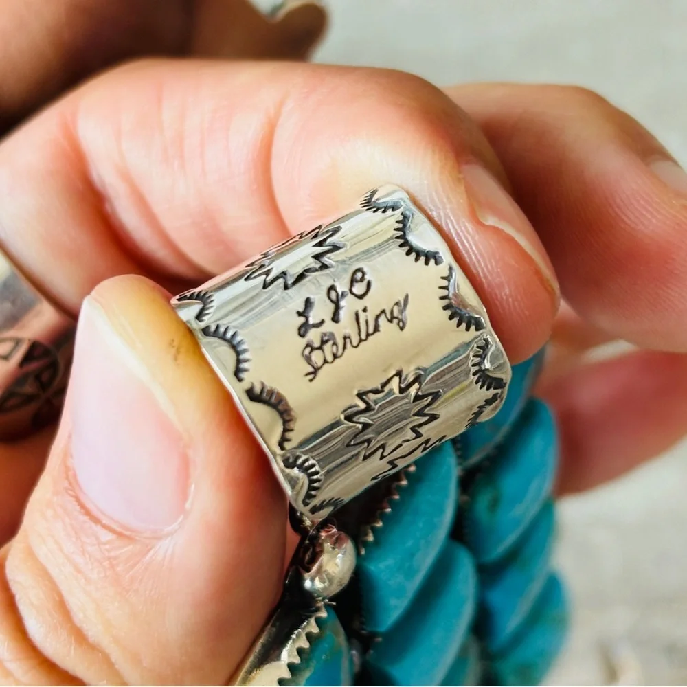 ♥️ Navajo ♥️ Lorenzo & Jerilyn Chee Sterling Silver - Kingman Turquoise Pendant - Picture 4 of 9